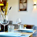 Luxurioeses Altbau Im Szenenviertel 公寓